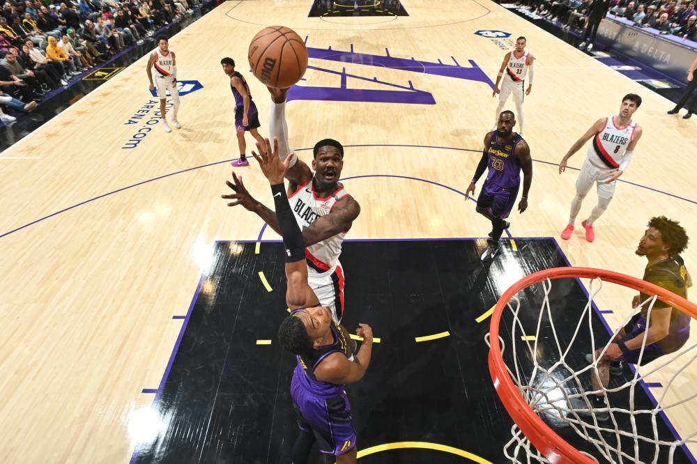 他的故事告 他的故事告